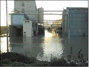 Inondation D’un Entrepôt De Produits Phytosanitaires